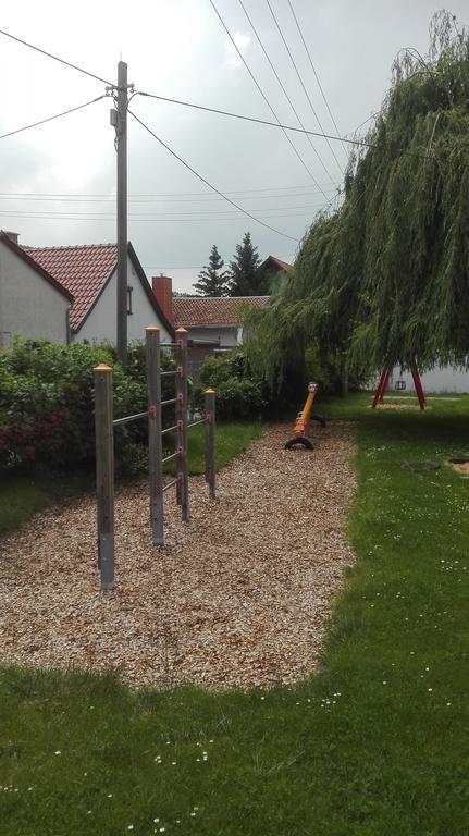 Ferienwohnungen Paul Und Dorothea Dollstadt Esterno foto